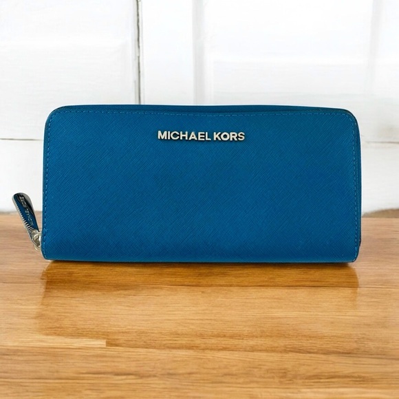 Michael Kors Jet Set Blue Long Leather Zip Around Wallet - Picture 1 of 7